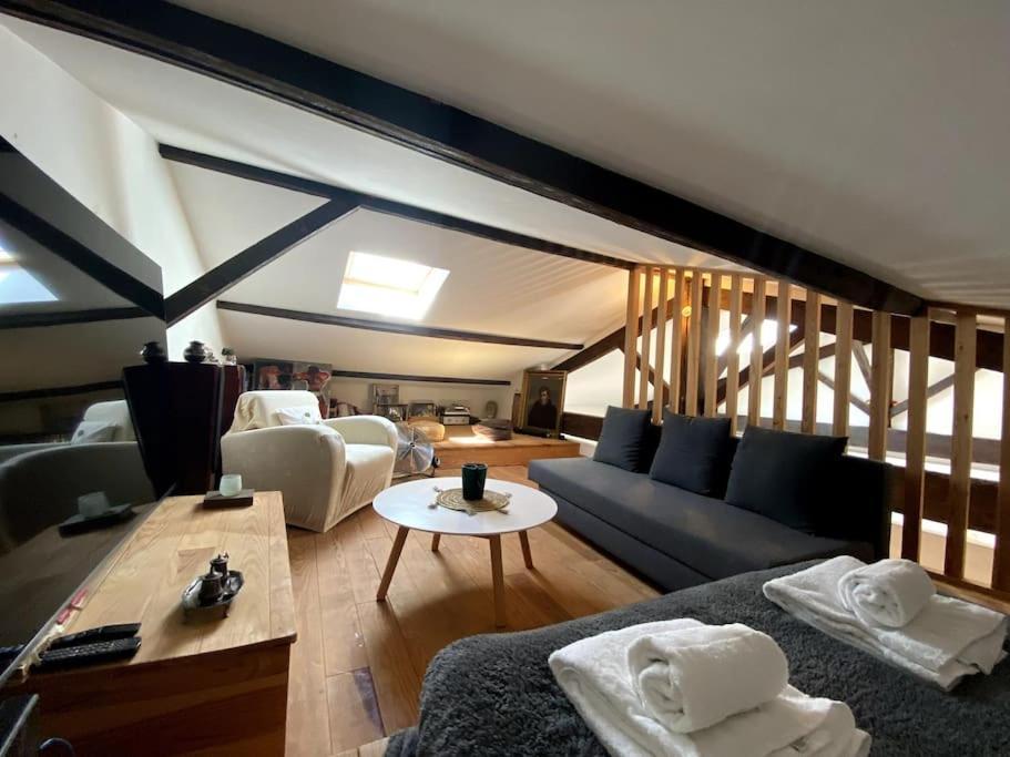 Charme Et Calme Au Coeur De Bordeaux Apartment Exterior photo